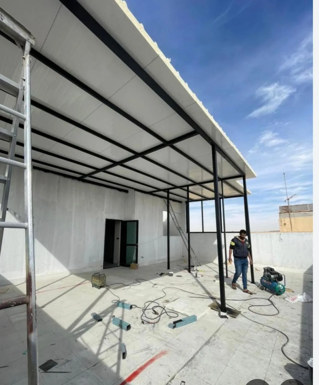 مظلات ساندويتش بنل عالية الجودة