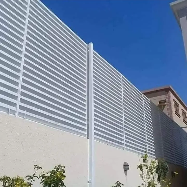 سواتر خشبية أنيقة