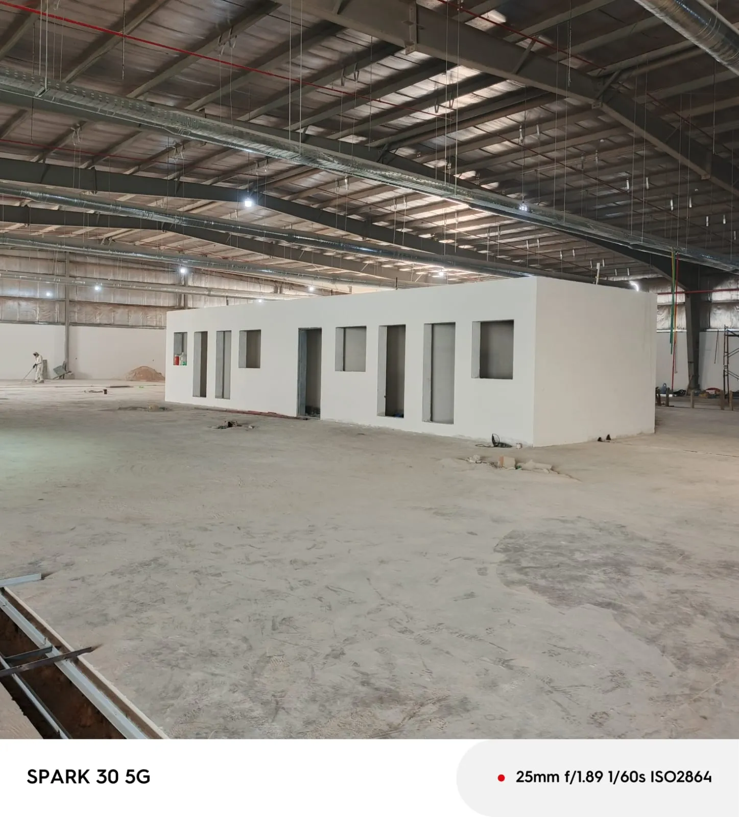 مقاول هناجر